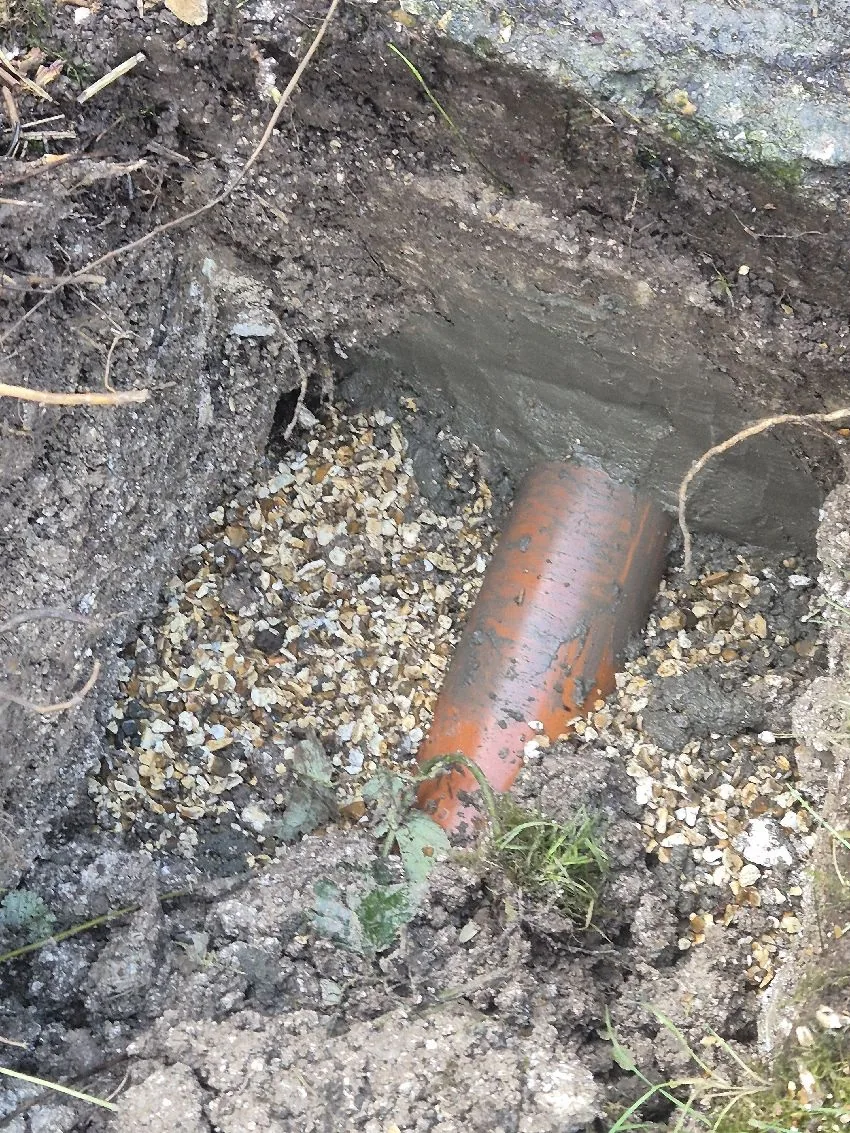 Drainage pipe connection detail during main sewer works