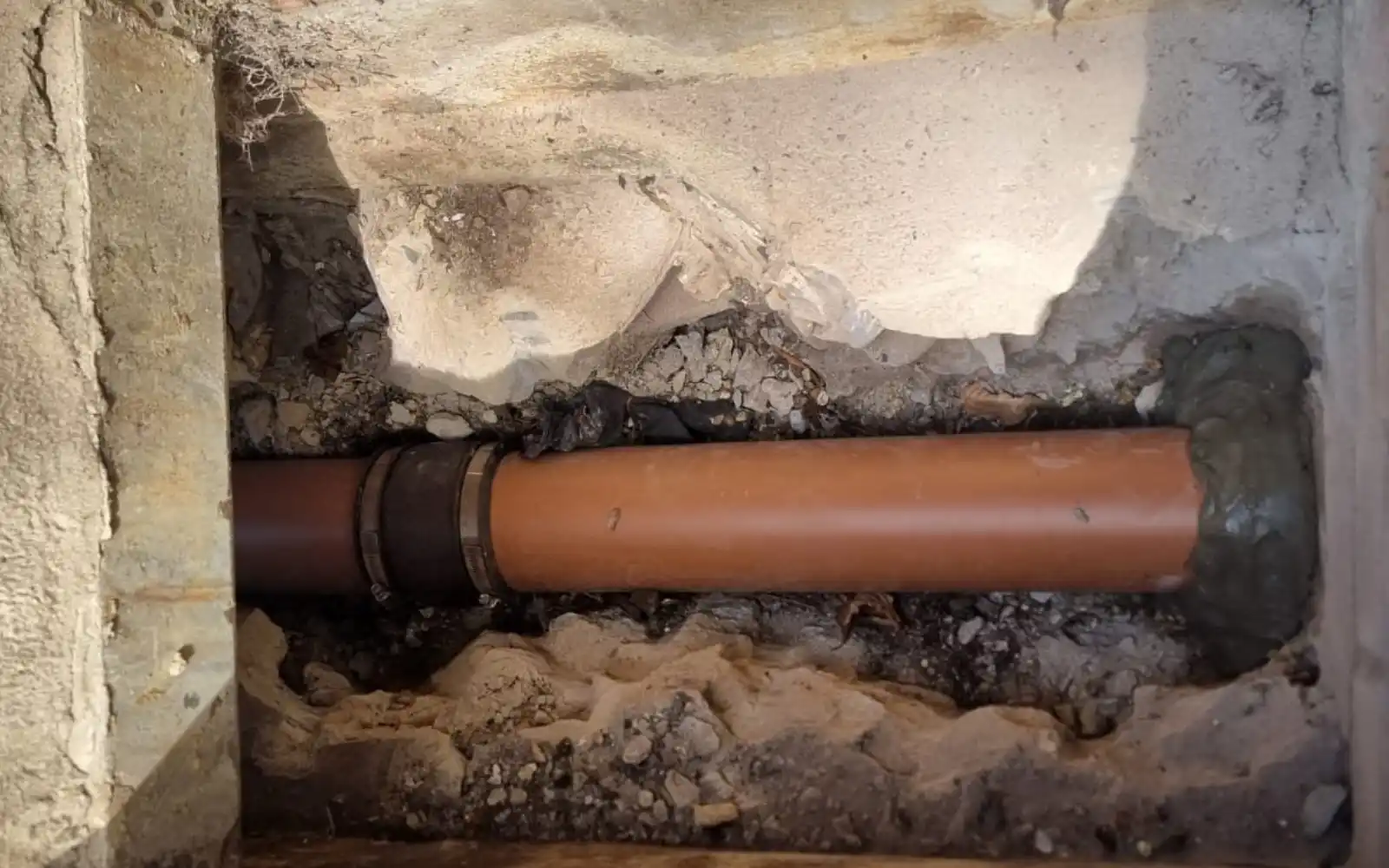Emergency sewer connection specialists